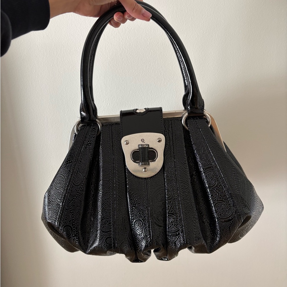 Alexander McQueen Black Elvie top handle bag